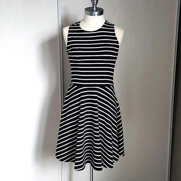 Hollister Sundress - Picture 1 of 3